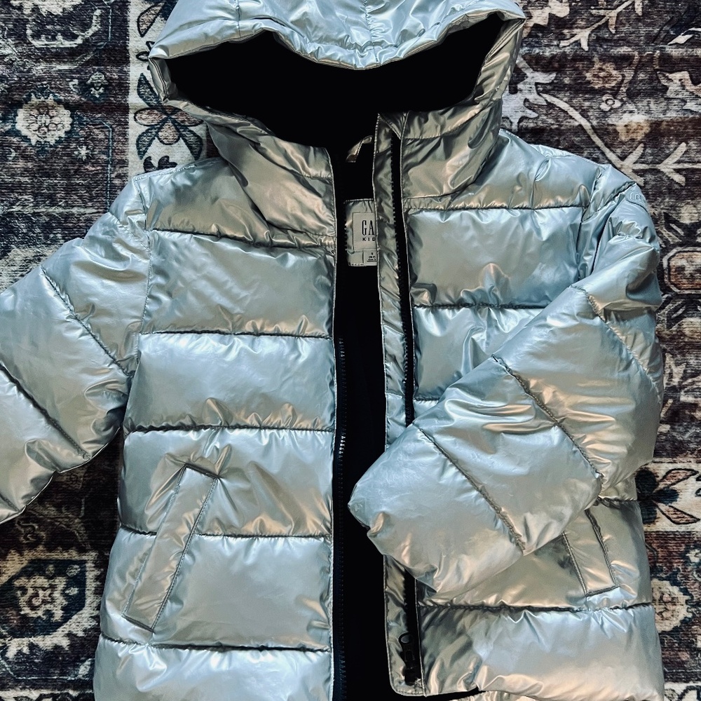 NWOT GAP Kids 6/7 (S) Metallic Puffer coat